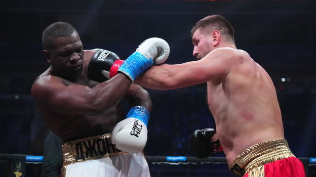 «Бойцовский клуб РЕН ТВ»: Папин нокаутировал 146-кг экс-бойца UFC
