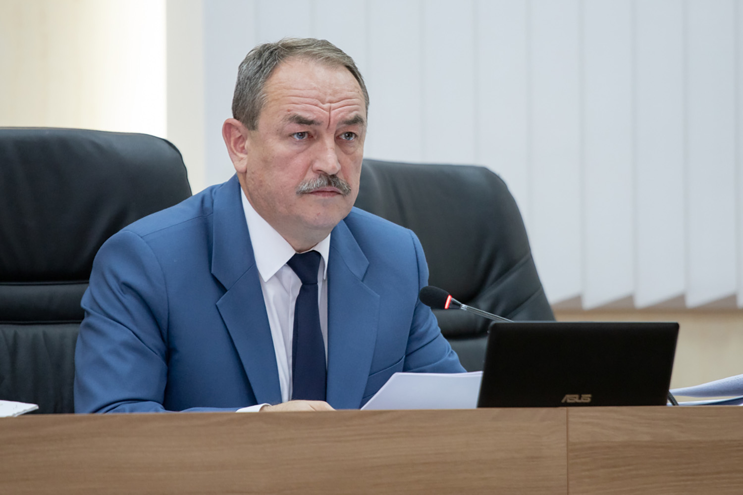 Выплаты бюджетникам стабилизированы, несмотря на экономические вызовы