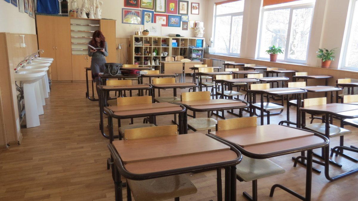 Учебные заведения ПМР продолжают дистанционное обучение до конца недели